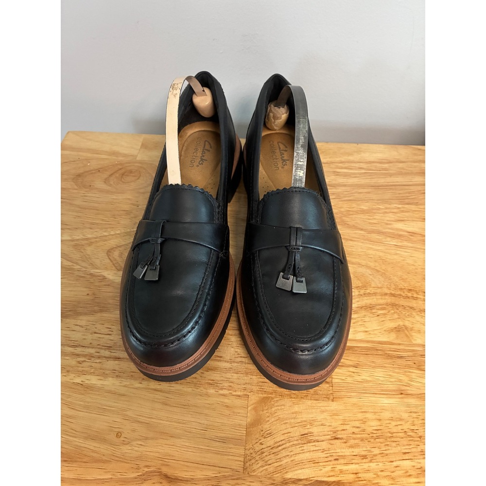 Clarks Collection Black Leather Tassel Loafers Lug Sole Shoes Womens 8.5 M
